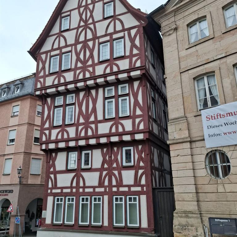 ASCHBURG-008